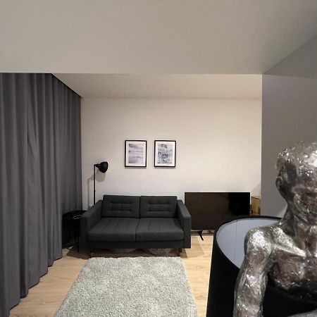 London Heathrow Airport Apartment Voyager House Terminal 12345 - Ev Electric And Parking Available Hillingdon Eksteriør billede