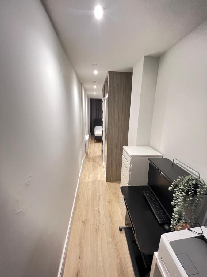 London Heathrow Airport Apartment Voyager House Terminal 12345 - Ev Electric And Parking Available Hillingdon Eksteriør billede